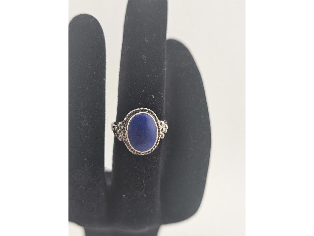 Vintage Sterling Silver Ring with Blue Lapis Oval Stone
